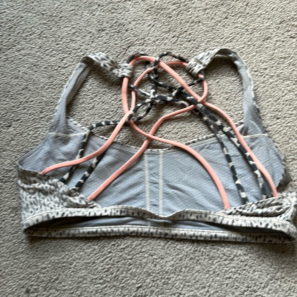 Lululemon patterned sports bra